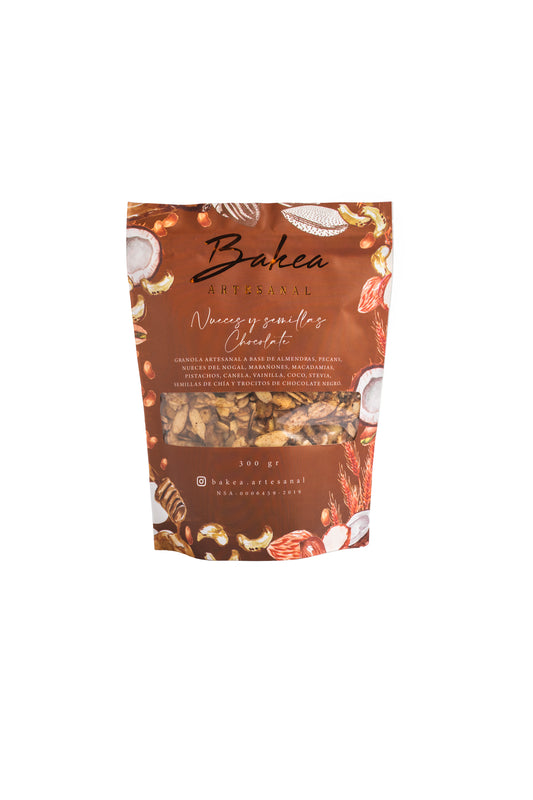 Bakea Artesanal Nueces y Semillas Chocolate Negro 300g